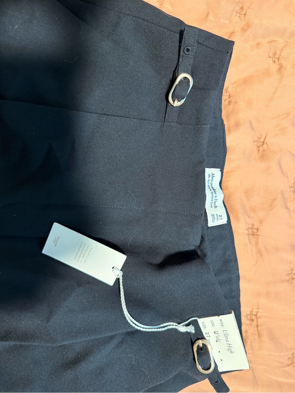 A&F Sloane Tailored Hardware Wide Leg Pant - Picture 2 of 7